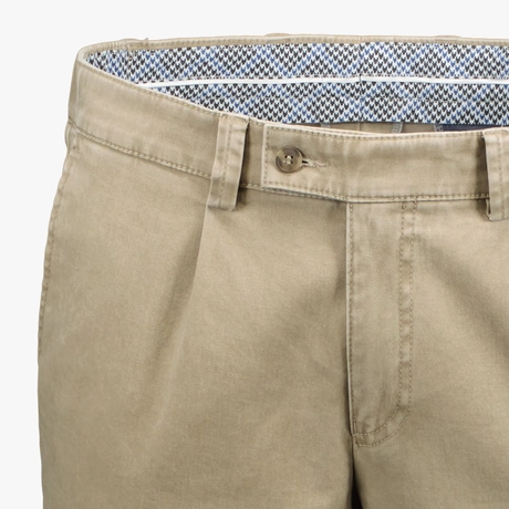bartlett-active-chino