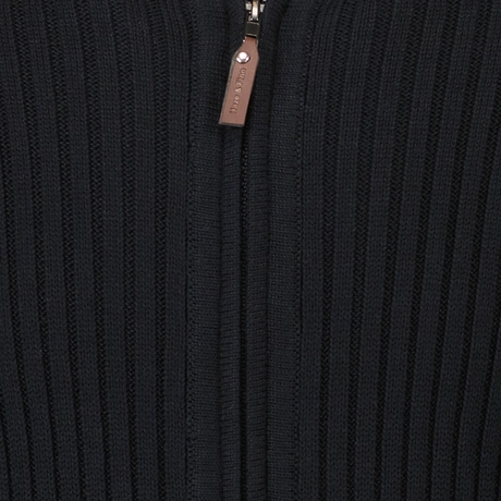 haze-finn-vest